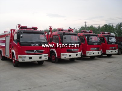 東風(fēng)多利卡消防車(chē)